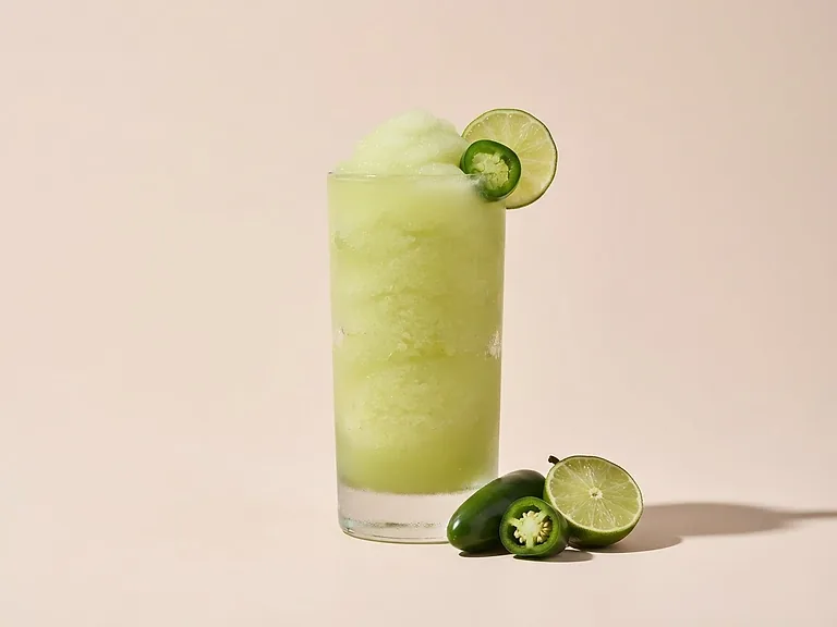Tequila-Jalapeño-Limeade im Glas, Kategorie Mit Alkohol